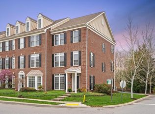 200 Park Square Ln, Pittsburgh, PA 15238