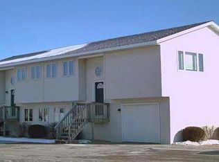 818 Carousel Dr, Reedsburg, WI 53959