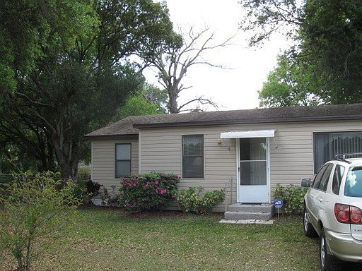1st image of 226 E Pierce Ave