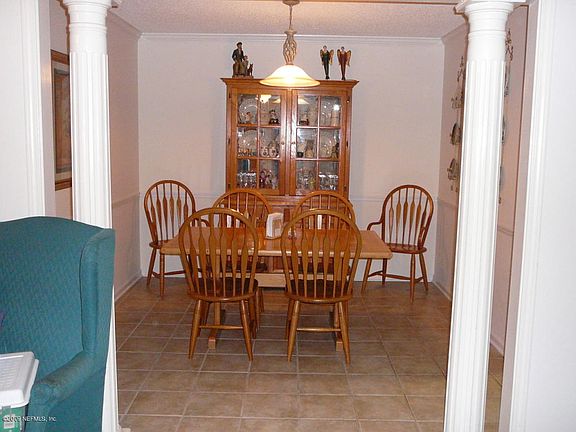 3rd image of 187 Cay East Way