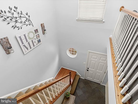 3rd image of 8011 Apple Valley Dr