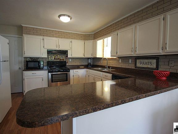 5th image of 72 William Ln
