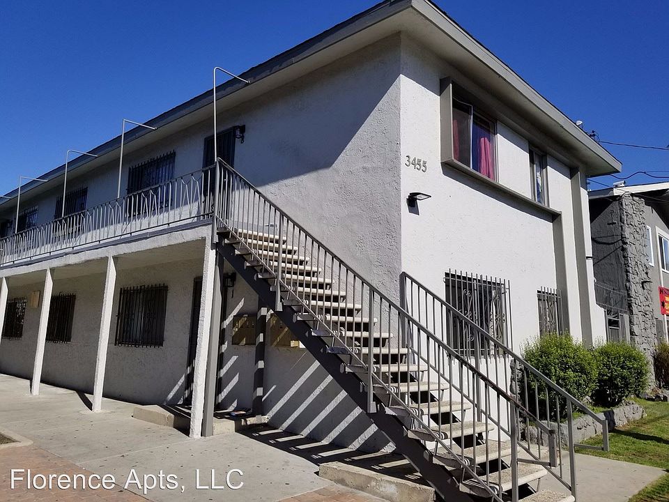 1st image of 3451 W Florence Ave APT 2