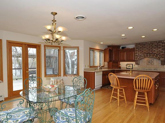 4th image of 3729 W Le Grande Blvd