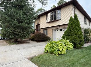 203 Summit Cross, Rutherford, NJ 07070