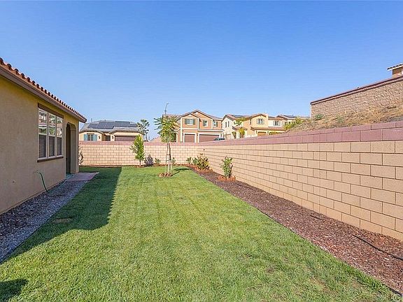 5th image of 36419 Yarrow Ct