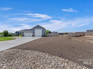 24929 Enchanted Pine Ct, Caldwell, ID 83607