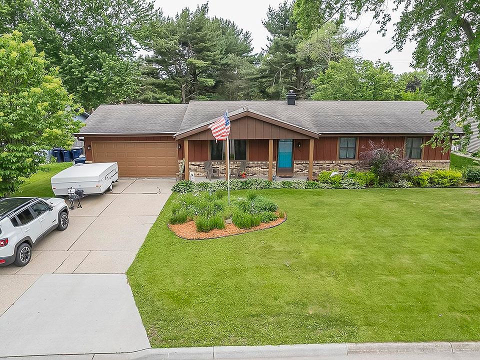 1st image of 2504 Sauk Dr
