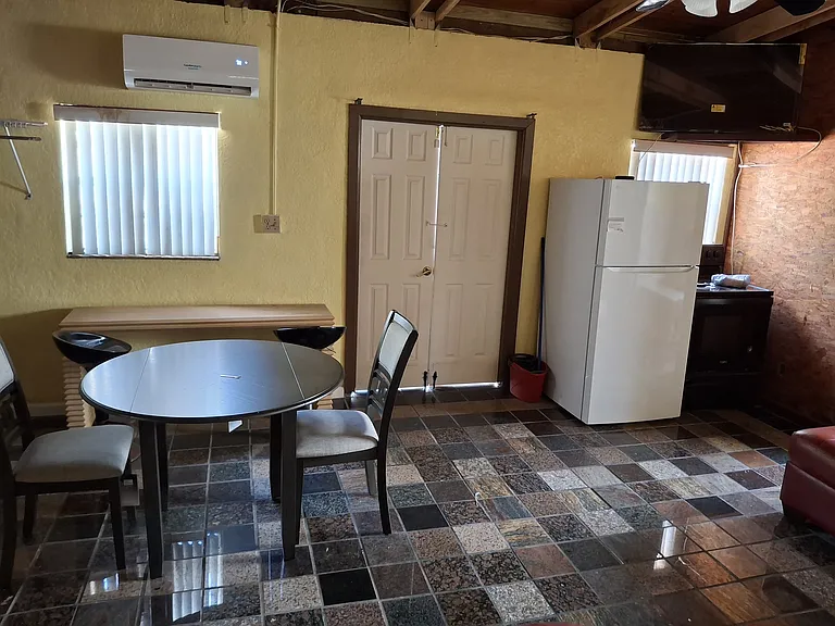 607 El Prado — Photo 10