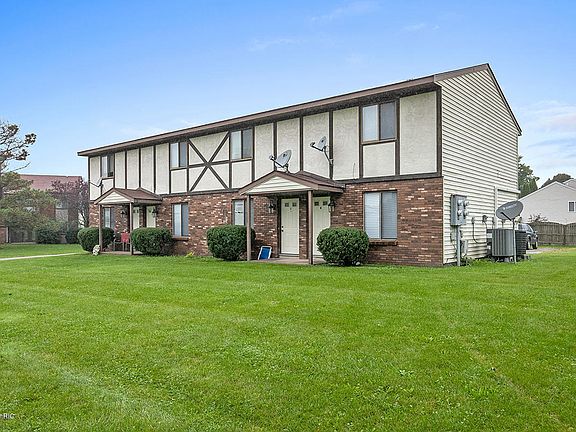 3rd image of 1133 Country Ln
