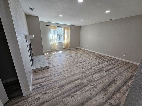 3rd image of 6937 Gayle Lyn Ln