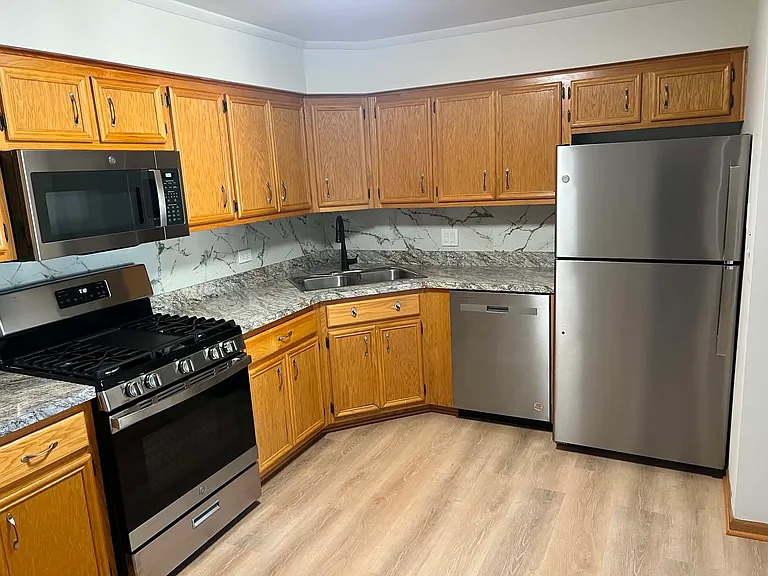 10418 S Keating Ave #3A — Photo 9