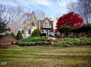 33 Poverty Hollow Rd, Newtown, CT 06470