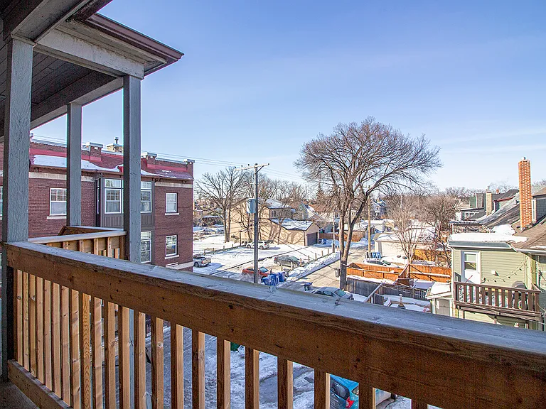 834 Grosvenor Ave #11 — Photo 34