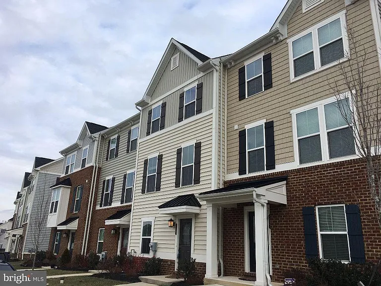 215 Quarry Point Rd — Photo 32