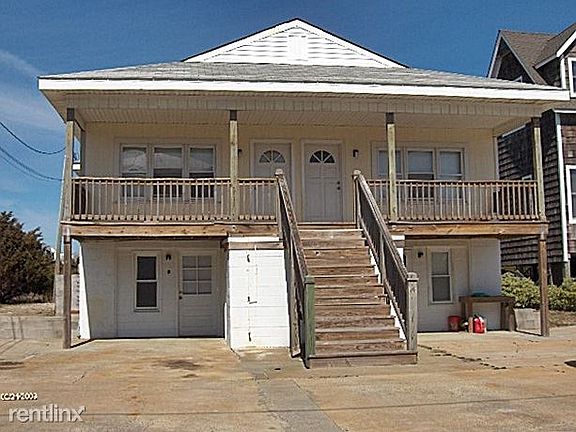 Bottom, Left Apartment