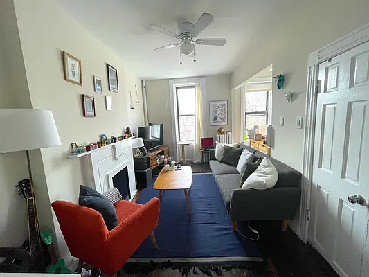 Rented by Dwell Residential Inc | media 18