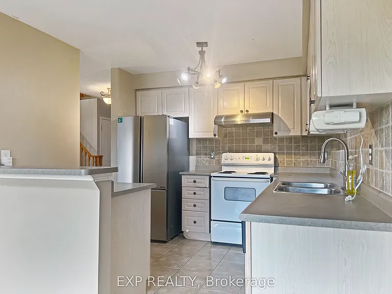 26 Millcliff Cir #UPPER — Photo 28