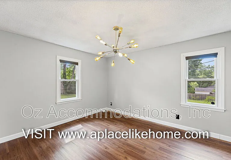 8201 E 110th St — Photo 19