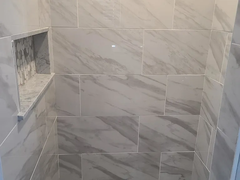 216 W 9th St #1 — Photo 14