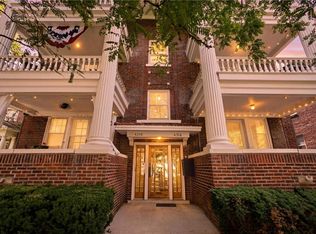 4316 Oak St APT 3S, Kansas City, MO 64111