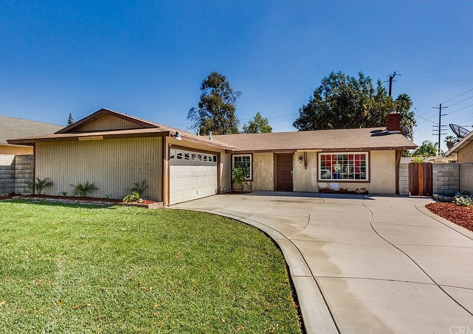 2nd image of 1510 N Madera Ave