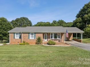 121 Kee Rd, Belmont, NC 28012