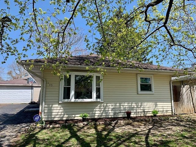 1st image of 1143 Chippewa Cir