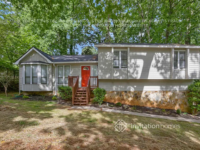 5145 Forest Mist Dr SE — Photo 2