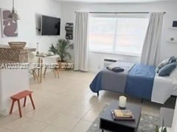 17 NE 2nd Ave APT 203, Dania, FL 33004
