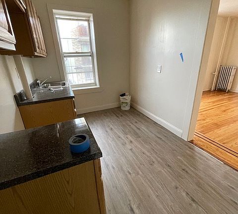 5th image of 4007 67th St APT 46