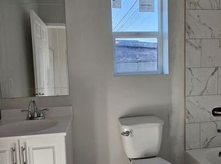 136 1/4 W 99th St #136-1/4, Los Angeles, CA 90003