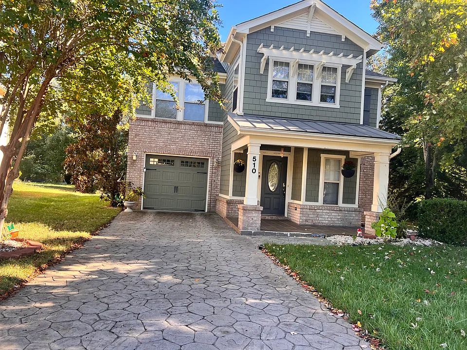 510 Abbey Fields Loop
