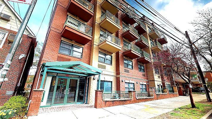 1st image of 13523 82nd Ave APT 1B