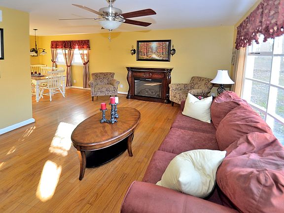 Hardwood Floors in LR