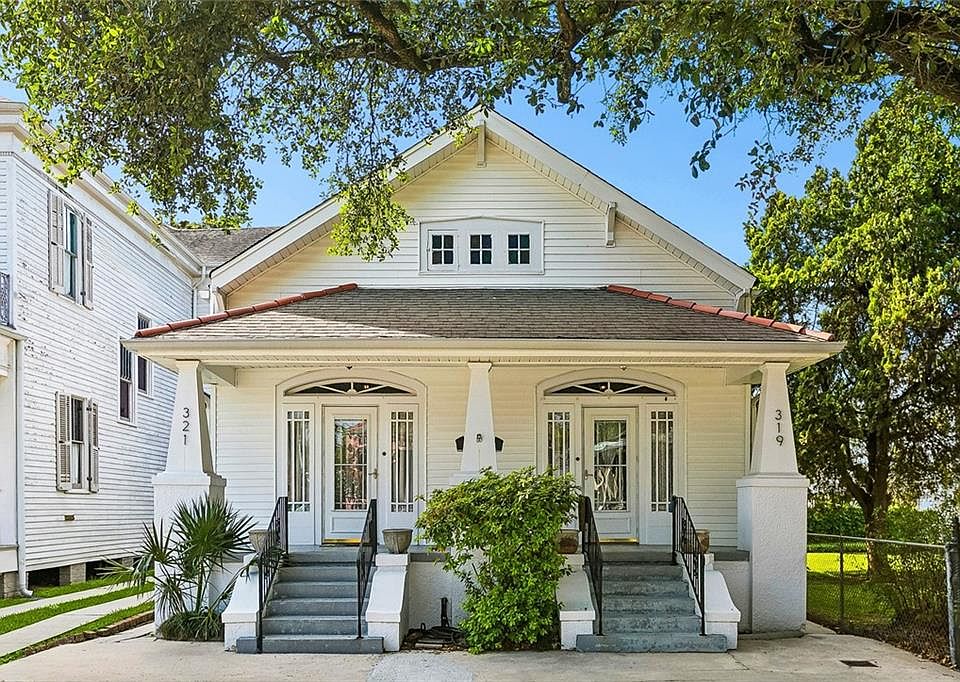 1st image of 319-321 Pelican Ave