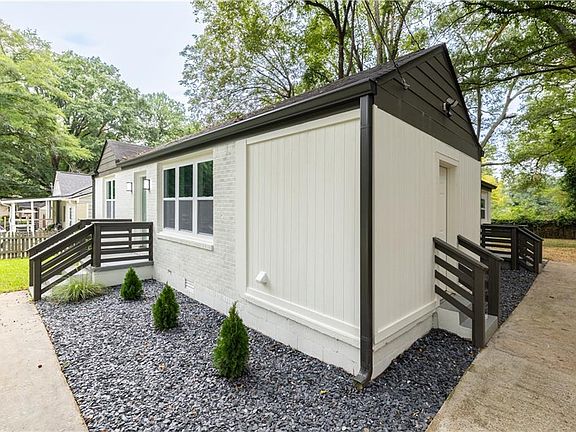 5th image of 2712 Joyce Ave