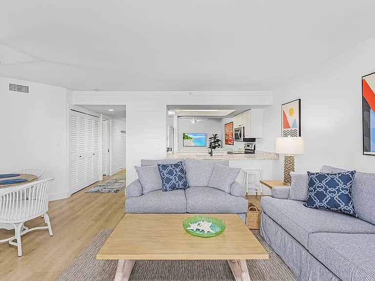 50 Seagate Dr #302B — Photo 15