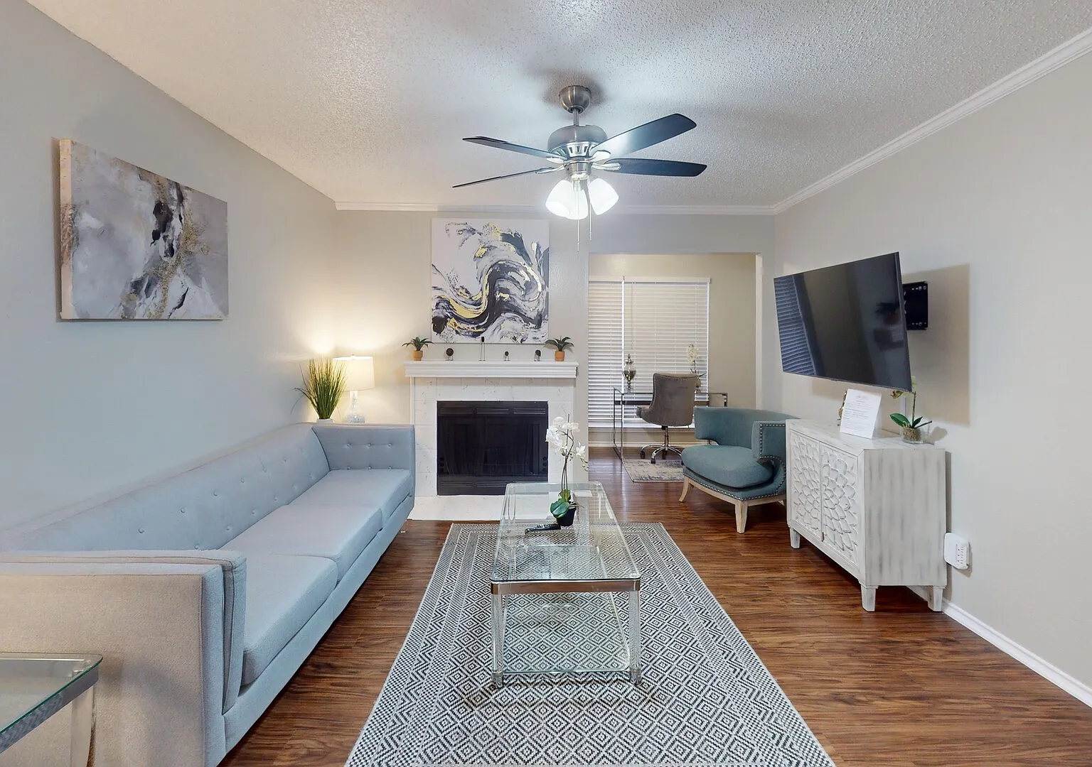 I241 World Cup Stay - 18 min to AT&T - Sleeps 4 - Public Transit — Photo 4
