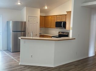 1910 W Eaglecrest Dr, Nampa, ID 83651