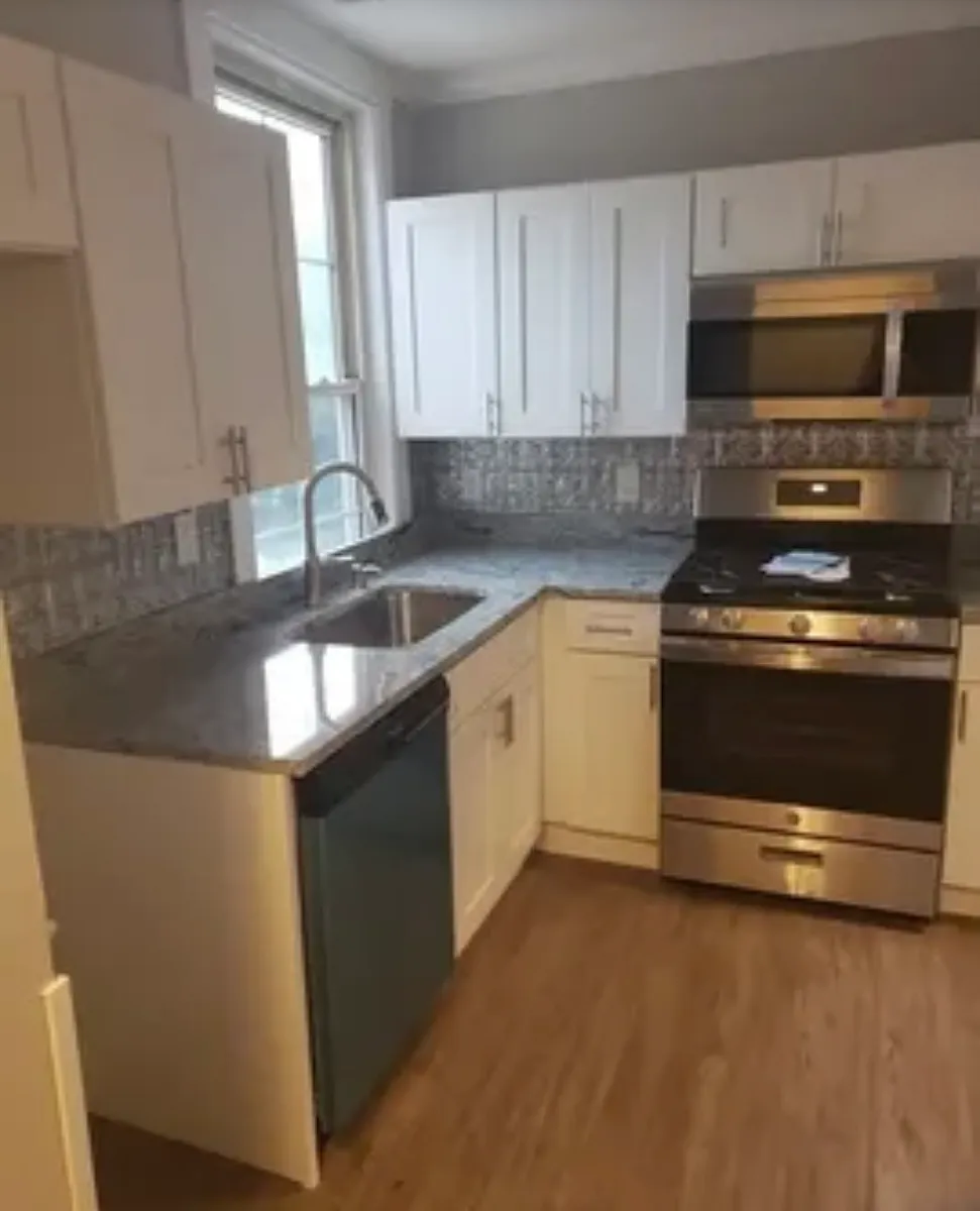 Building Photo - 115 Nesmith St #3