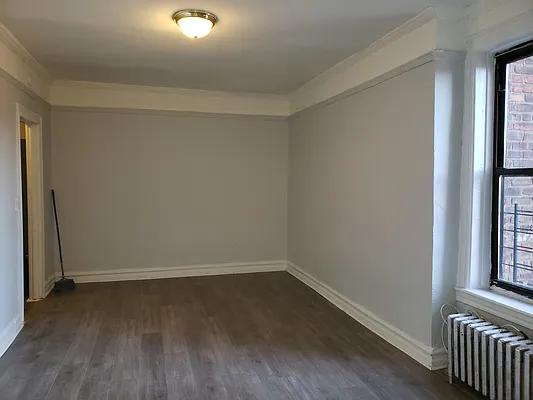 Rented by Signature Property Realty | media 33