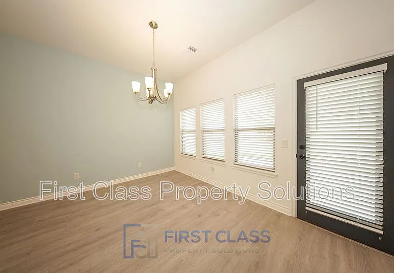 13305 Watson Dr — Photo 2