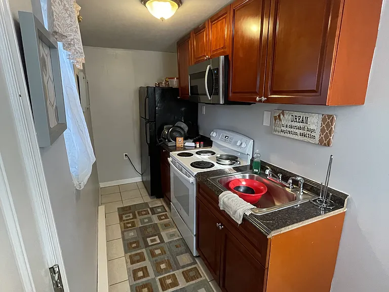 1414 W Allegheny Ave — Photo 9