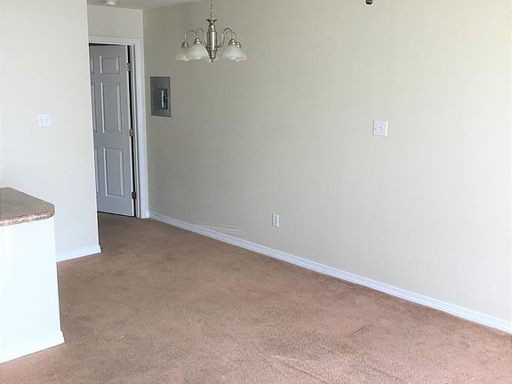 2nd image of 17267 Avondale Cir