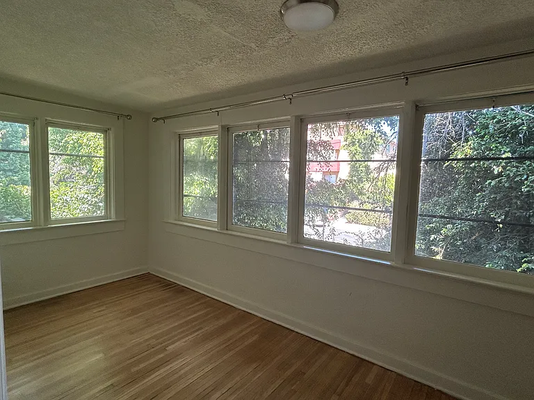 1323 N Orange Dr #1/2 — Photo 12