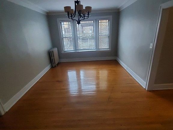 3rd image of 1216 W Lunt Ave #2B