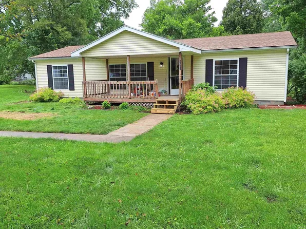 1080 N Jackson St, Andrews, IN 46702