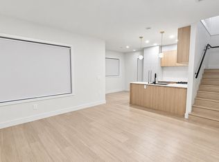 8300 No 3 Rd #3, Richmond, BC V6Y 2E3