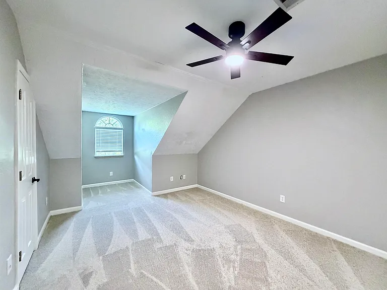 271 Meadowland Dr — Photo 20